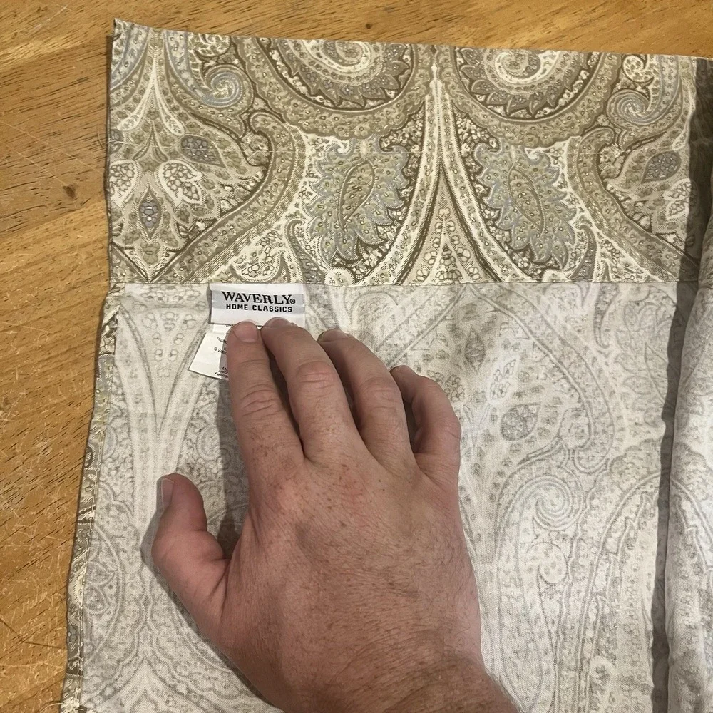 Waverly Cashmere Pearl Ascot Valance 50